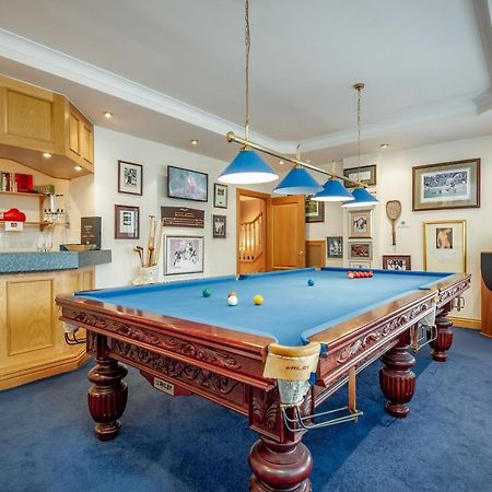 Luxury 6-Bed House With Pool Villa Glenrothes Buitenkant foto