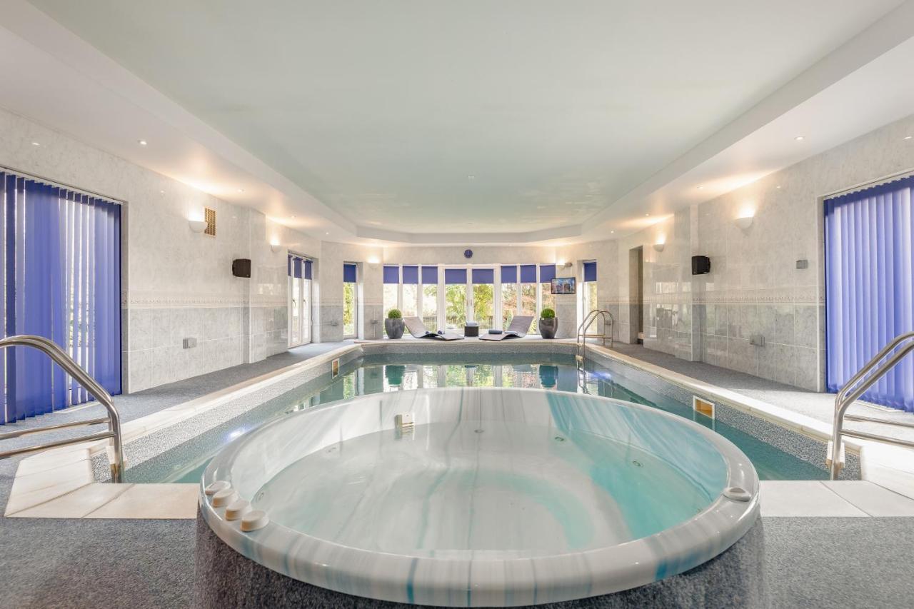 Luxury 6-Bed House With Pool Villa Glenrothes Buitenkant foto