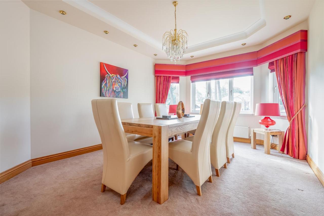 Luxury 6-Bed House With Pool Villa Glenrothes Buitenkant foto