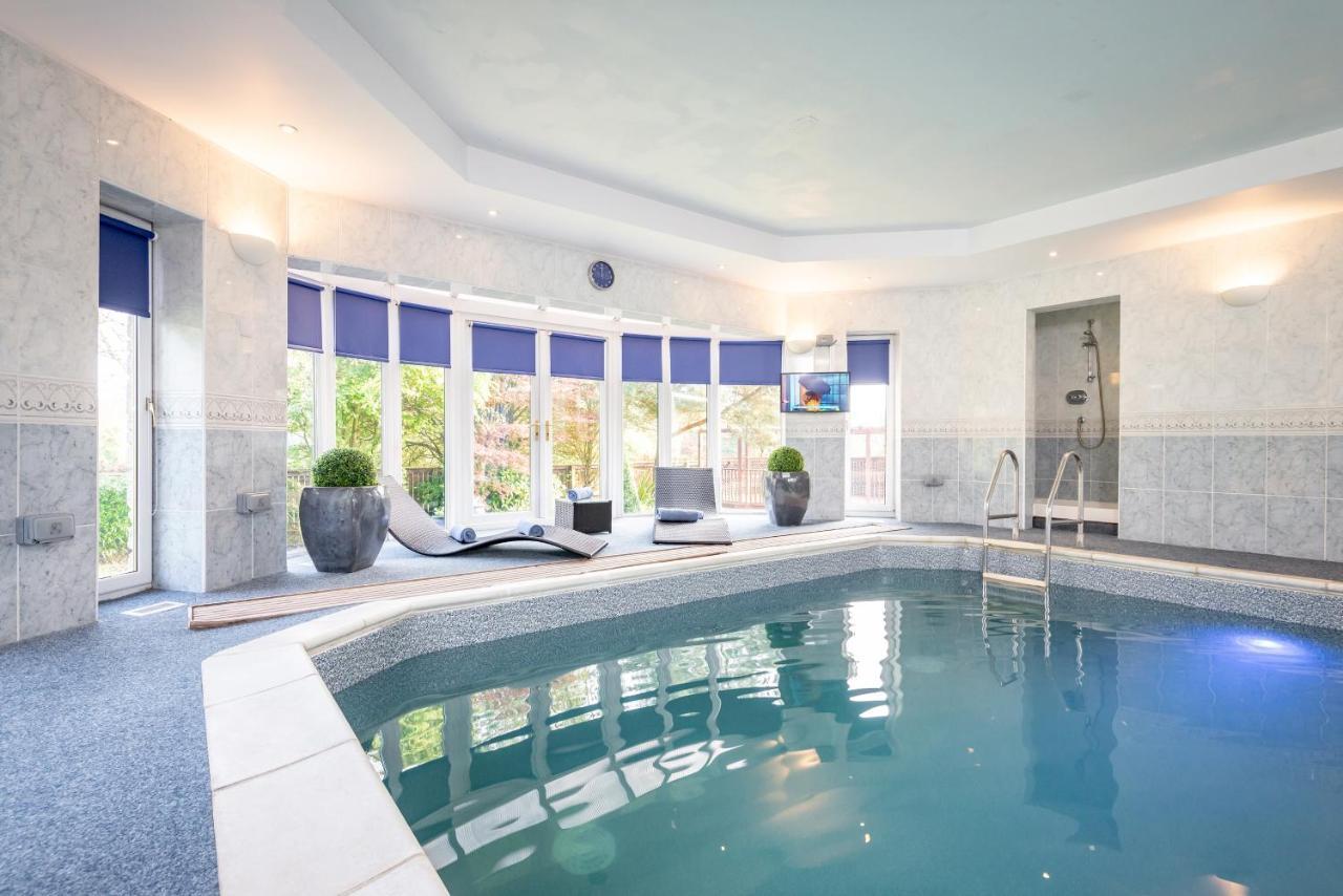 Luxury 6-Bed House With Pool Villa Glenrothes Buitenkant foto