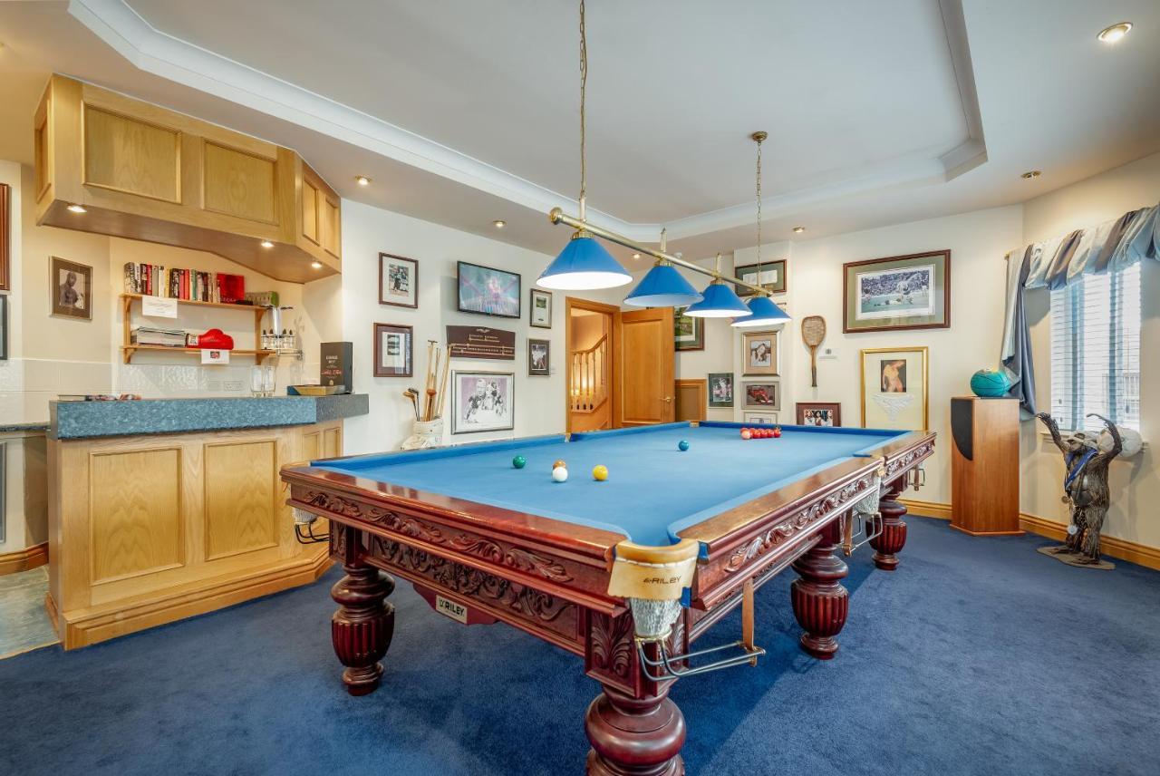 Luxury 6-Bed House With Pool Villa Glenrothes Buitenkant foto
